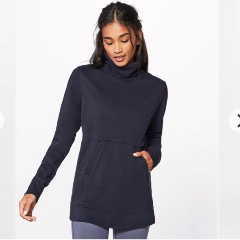 SOLD Lululemon sweater turtleneck Black Size 4